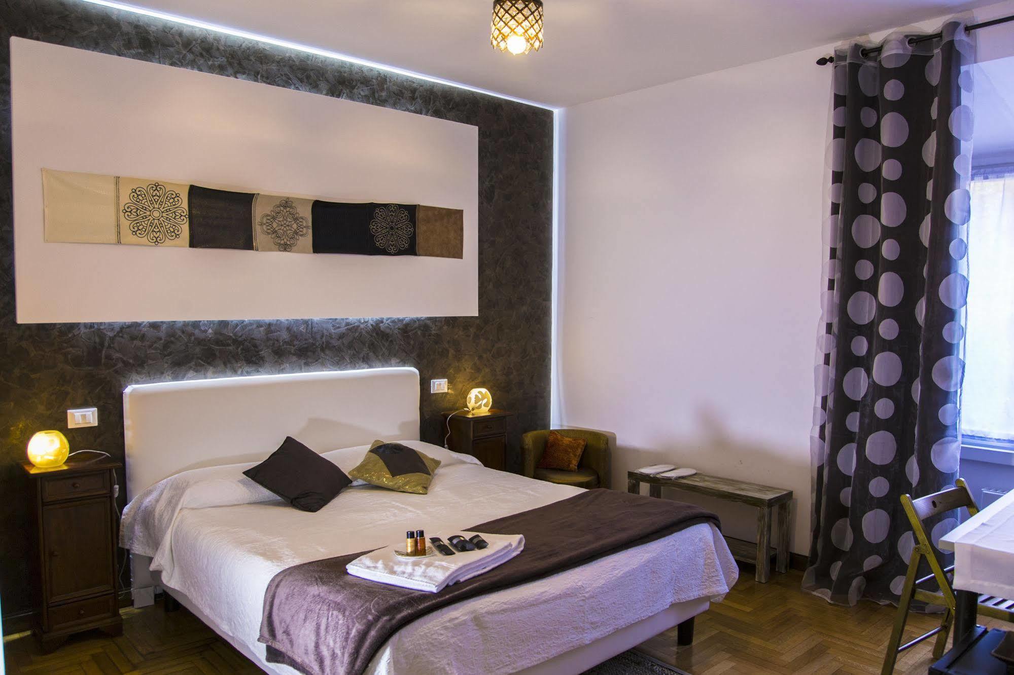 Caroline Rooms Rome Luaran gambar